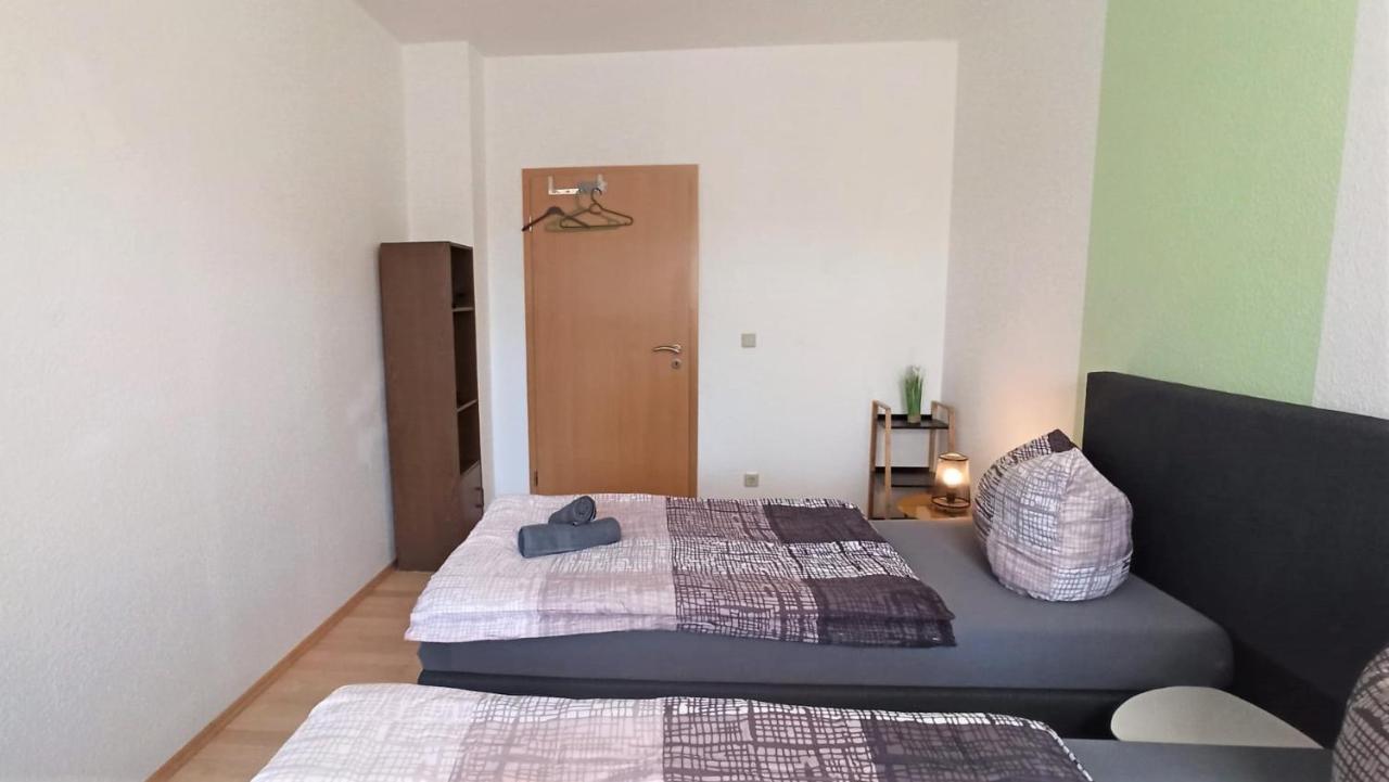 Apartment Fuer Bis Zu 7 Personen Mit Balkon Halberstadt Eksteriør bilde
