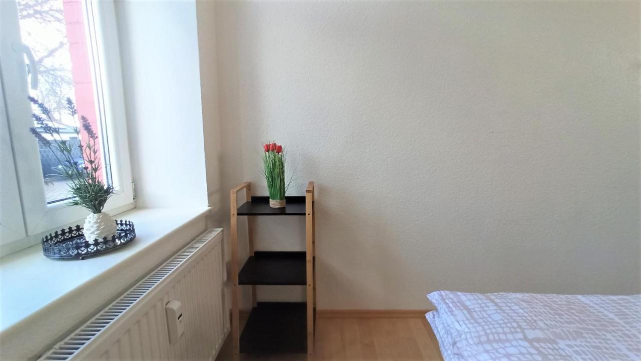 Apartment Fuer Bis Zu 7 Personen Mit Balkon Halberstadt Eksteriør bilde