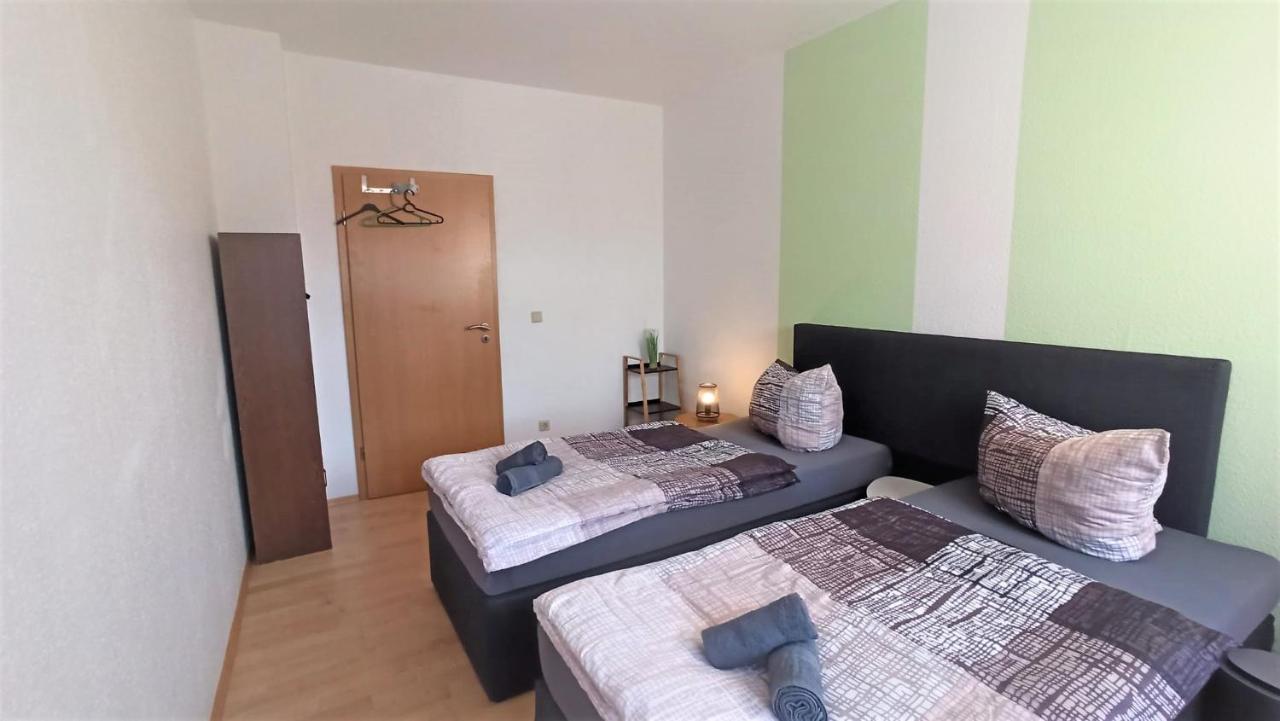 Apartment Fuer Bis Zu 7 Personen Mit Balkon Halberstadt Eksteriør bilde