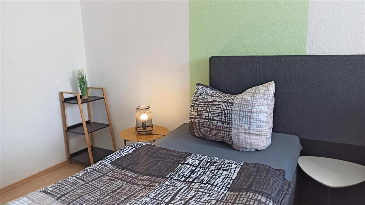Apartment Fuer Bis Zu 7 Personen Mit Balkon Halberstadt Eksteriør bilde