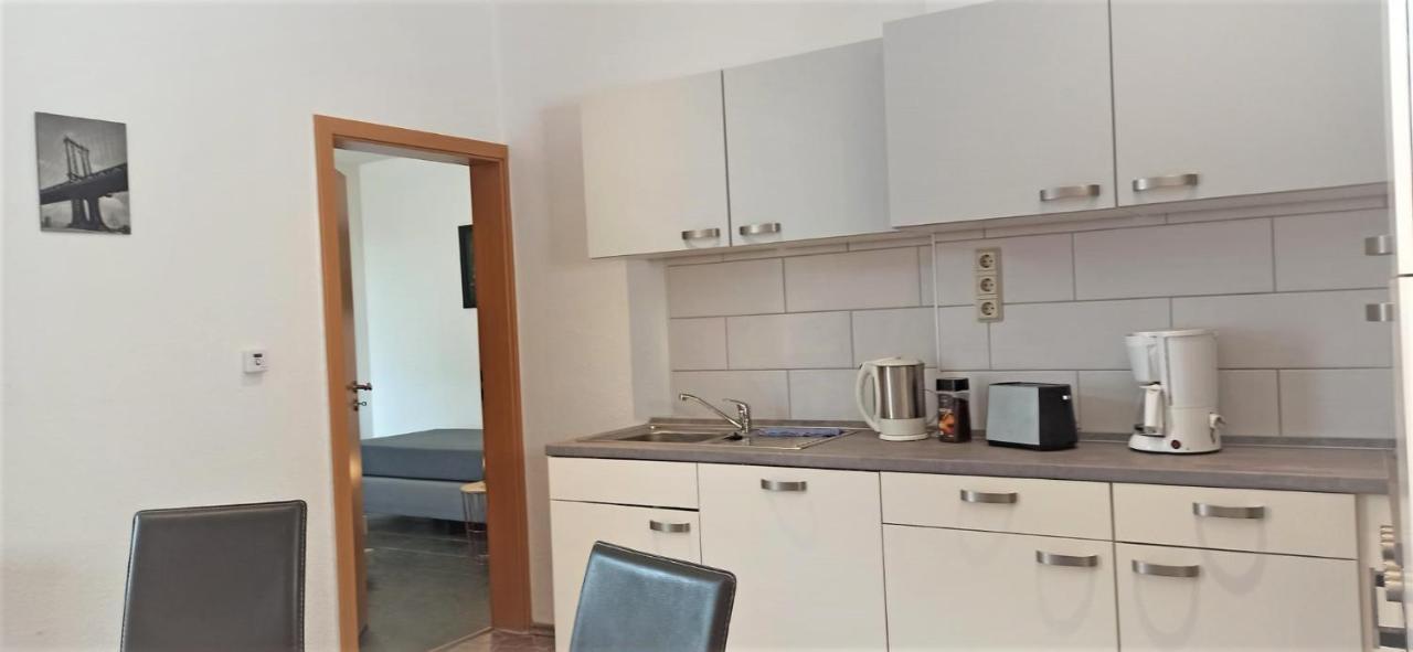 Apartment Fuer Bis Zu 7 Personen Mit Balkon Halberstadt Eksteriør bilde